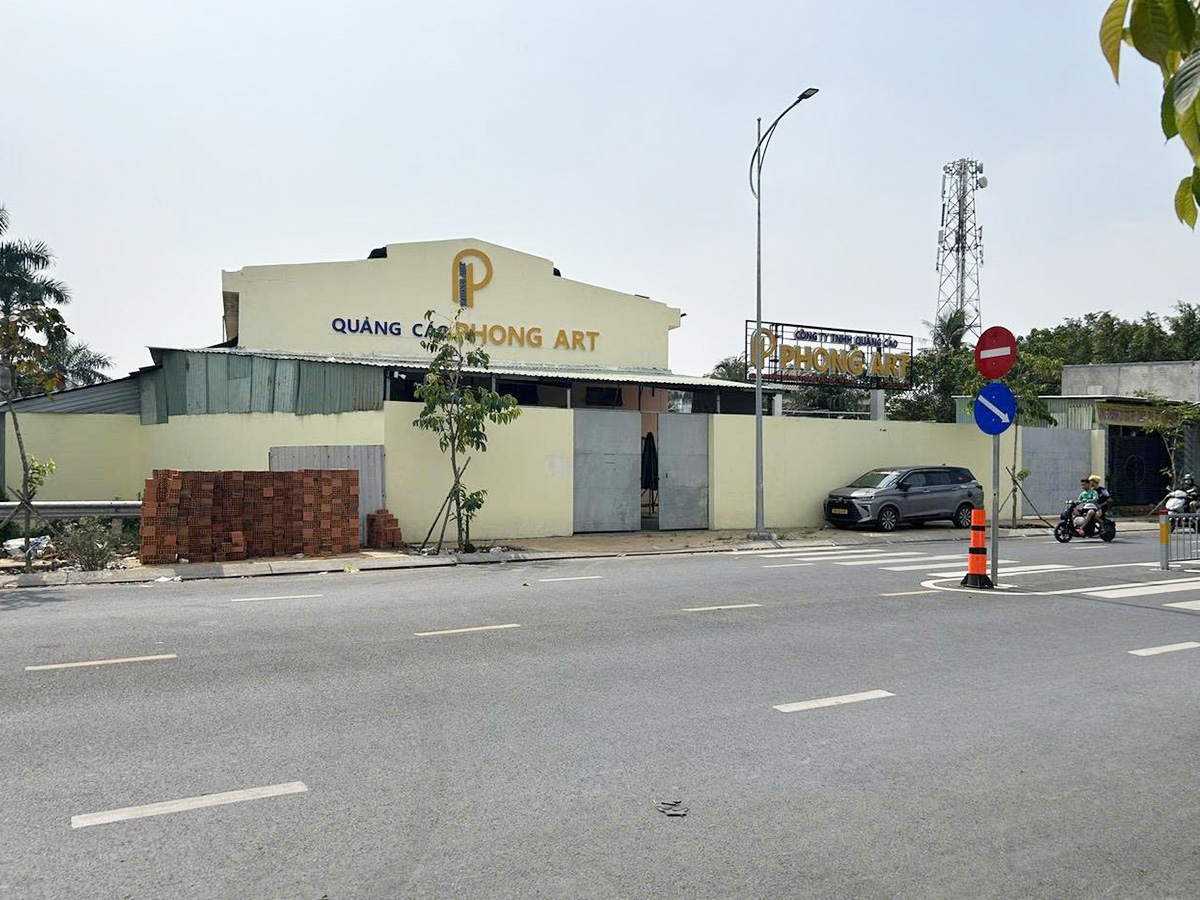 PHONG ART ADVERTISING COMPANY